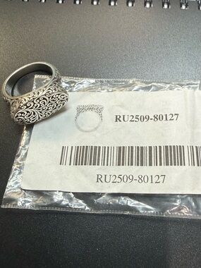 Lois Hill 925 Sterling Silver Signature Women’s Scroll ring. Sz 8